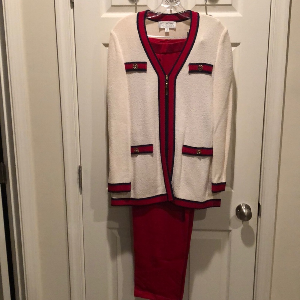 St. John Sweater Pants Set